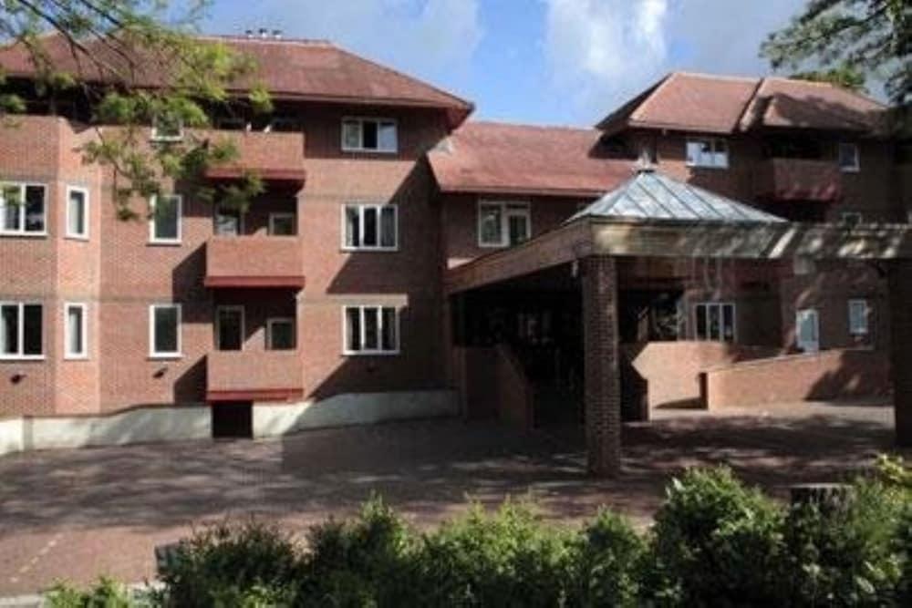 Parkside International Hotel Reading Exterior foto